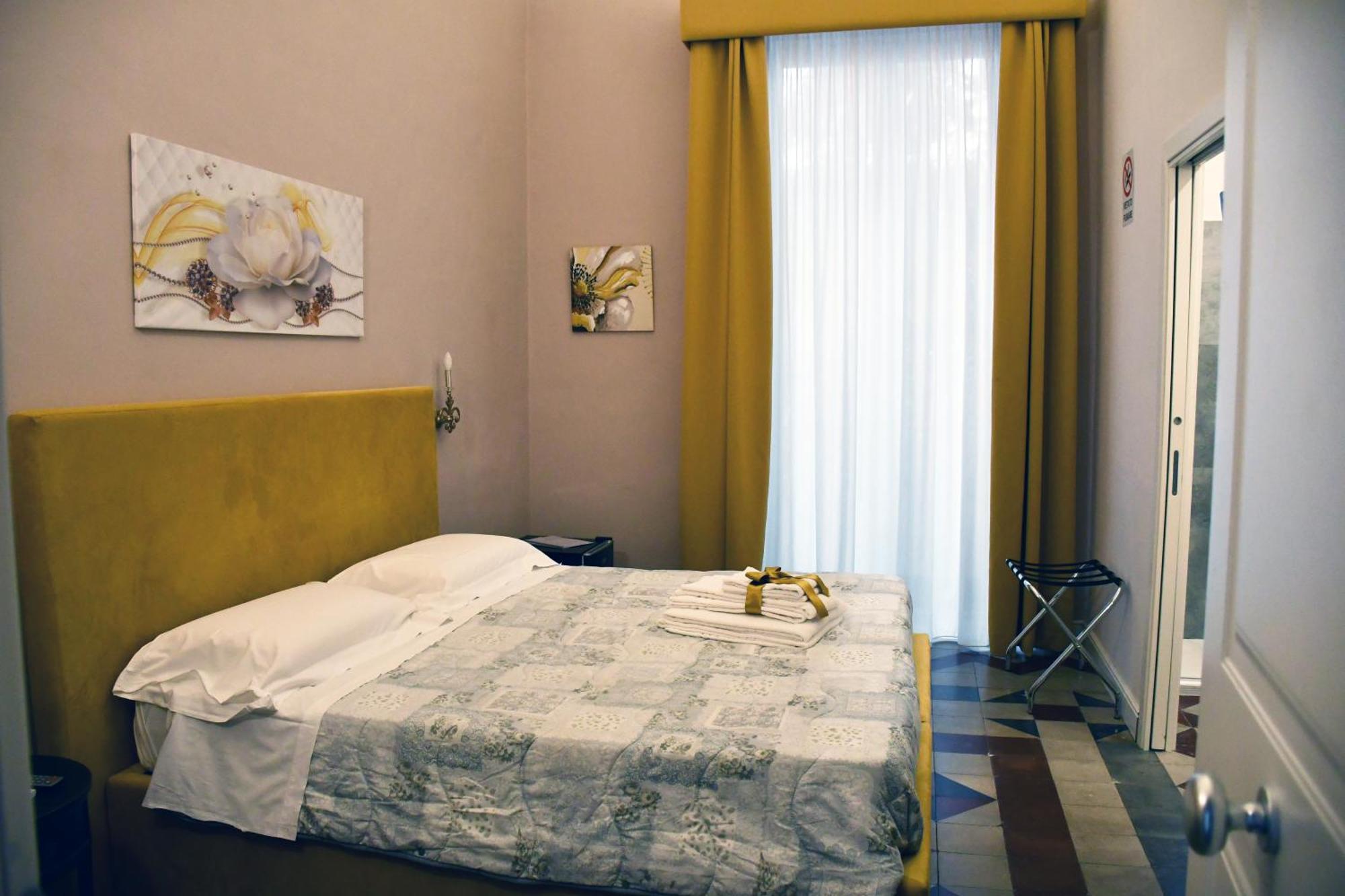 B&B Romeo Luxury Rooms カターニア エクステリア 写真