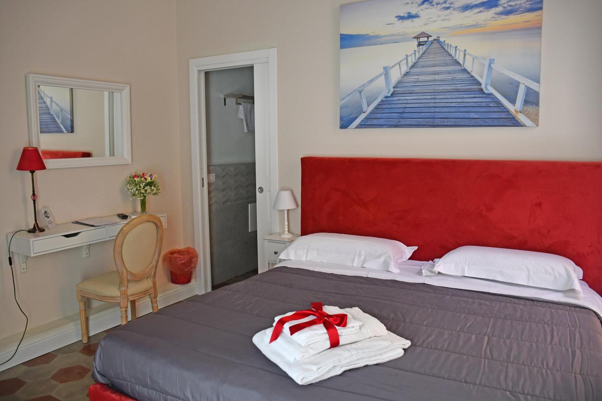 B&B Romeo Luxury Rooms カターニア エクステリア 写真