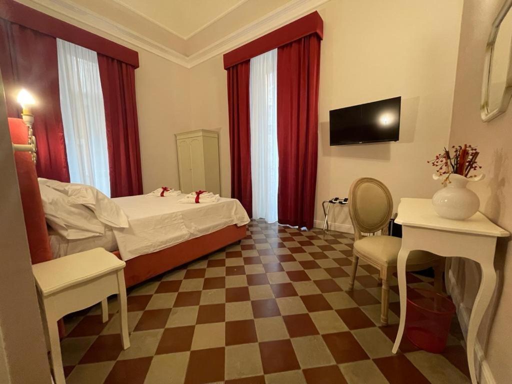 B&B Romeo Luxury Rooms カターニア エクステリア 写真